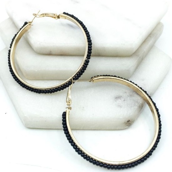 Southern Seoul Accessories Jewelry - Gold Hoops with black seed beads
